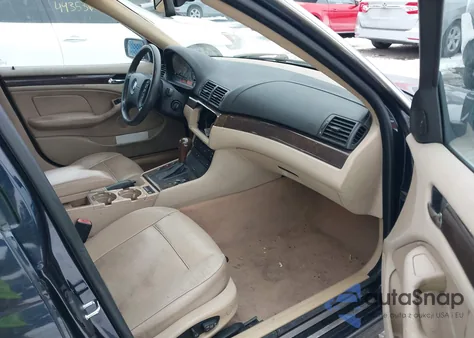 2004 BMW 325Xit z USA, uszkodzony, nr VIN WBAEP33434PF03777